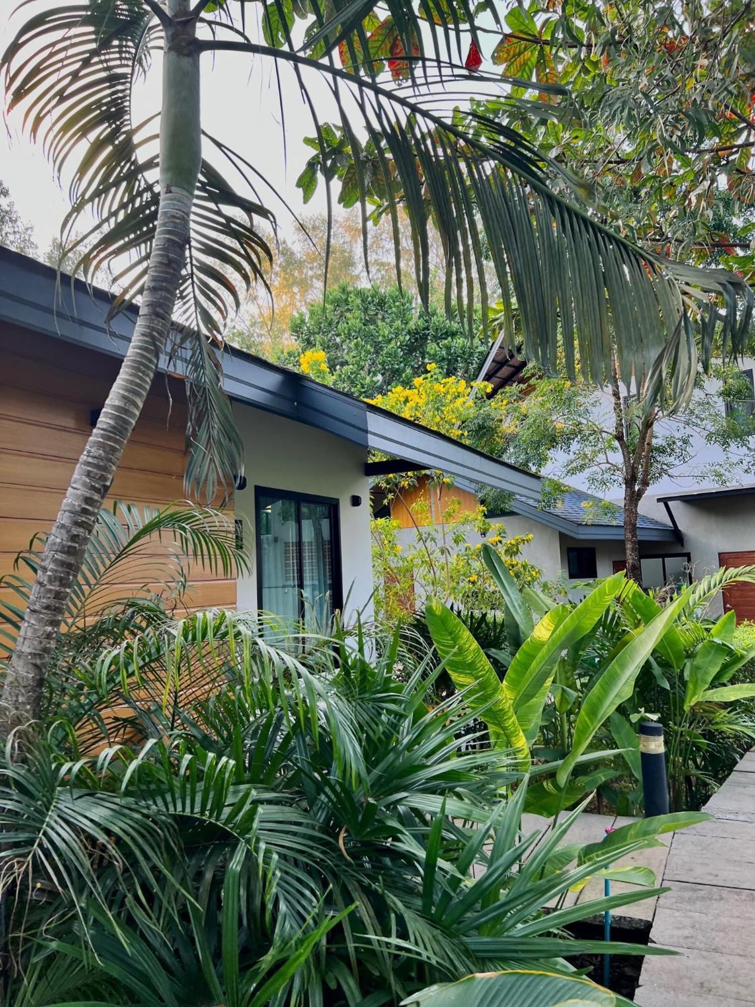 Hotel The Mantra Navi Ko Lanta Exterior foto